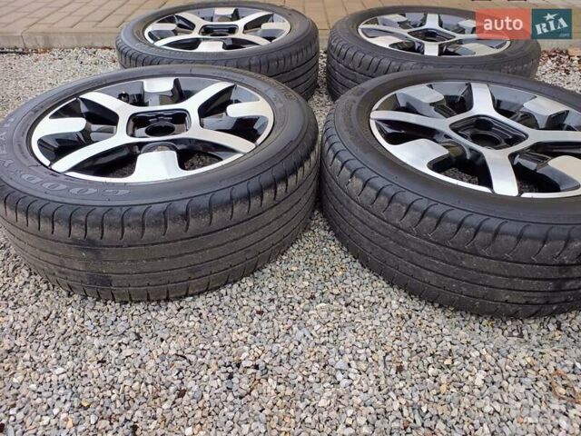 Желтый Ситроен C4 Кактус, объемом двигателя 1.56 л и пробегом 106 тыс. км за 11800 $, фото 77 на Automoto.ua