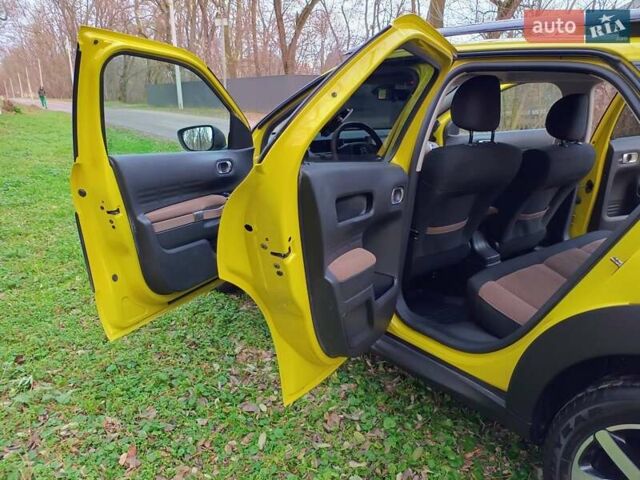 Желтый Ситроен C4 Кактус, объемом двигателя 1.56 л и пробегом 106 тыс. км за 11800 $, фото 34 на Automoto.ua