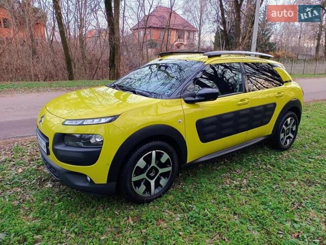 Желтый Ситроен C4 Кактус, объемом двигателя 1.56 л и пробегом 106 тыс. км за 11800 $, фото 2 на Automoto.ua
