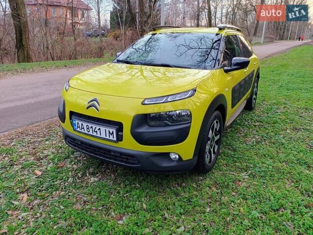 Желтый Ситроен C4 Кактус, объемом двигателя 1.56 л и пробегом 106 тыс. км за 11800 $, фото 8 на Automoto.ua