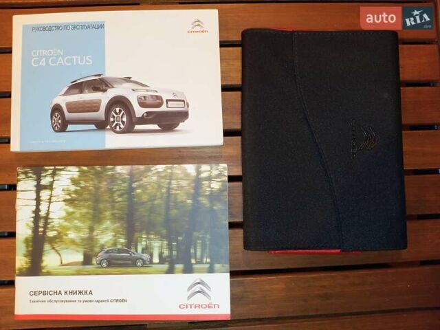 Желтый Ситроен C4 Кактус, объемом двигателя 1.56 л и пробегом 106 тыс. км за 11800 $, фото 78 на Automoto.ua