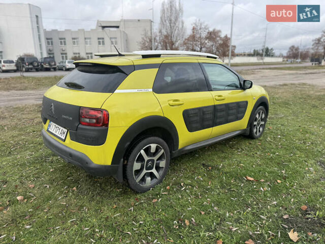 Жовтий Сітроен C4 Кактус, об'ємом двигуна 1.2 л та пробігом 89 тис. км за 9499 $, фото 8 на Automoto.ua