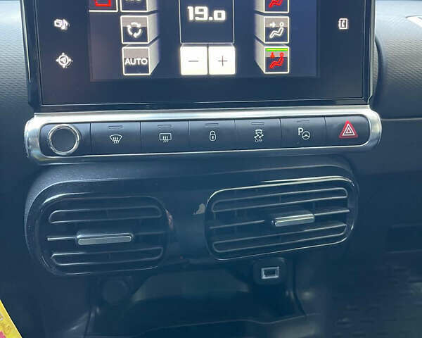 Жовтий Сітроен C4 Кактус, об'ємом двигуна 1.56 л та пробігом 91 тис. км за 12200 $, фото 8 на Automoto.ua