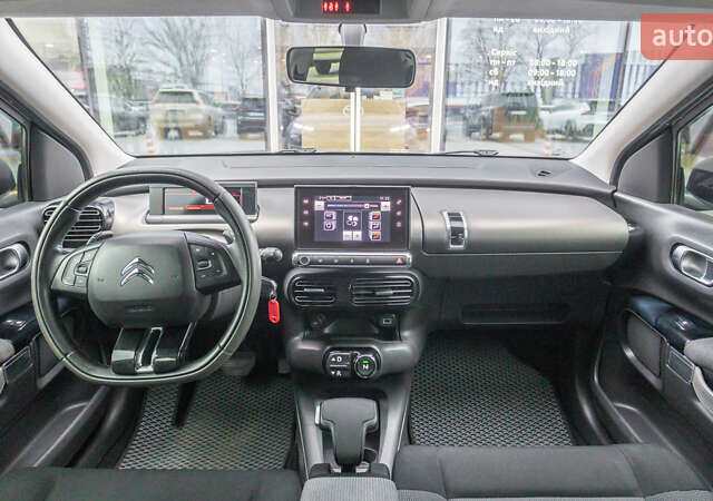 Серый Ситроен C4 Кактус, объемом двигателя 1.56 л и пробегом 155 тыс. км за 10009 $, фото 7 на Automoto.ua