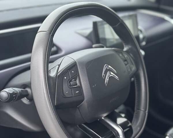 Серый Ситроен C4 Кактус, объемом двигателя 1.2 л и пробегом 157 тыс. км за 9999 $, фото 21 на Automoto.ua