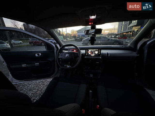 Серый Ситроен C4 Кактус, объемом двигателя 1.2 л и пробегом 100 тыс. км за 9500 $, фото 16 на Automoto.ua