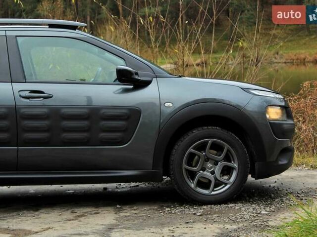 Серый Ситроен C4 Кактус, объемом двигателя 1.56 л и пробегом 208 тыс. км за 9550 $, фото 8 на Automoto.ua