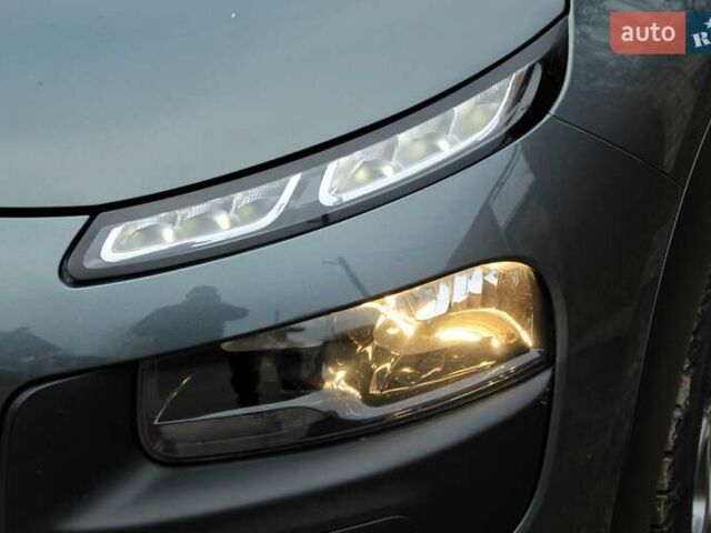 Серый Ситроен C4 Кактус, объемом двигателя 1.56 л и пробегом 208 тыс. км за 9550 $, фото 3 на Automoto.ua