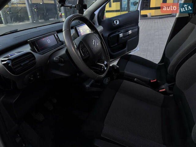 Серый Ситроен C4 Кактус, объемом двигателя 1.2 л и пробегом 100 тыс. км за 9500 $, фото 9 на Automoto.ua