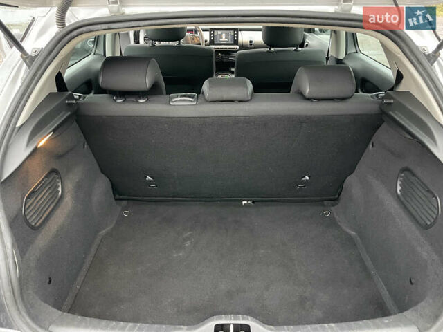 Серый Ситроен C4 Кактус, объемом двигателя 1.6 л и пробегом 2 тыс. км за 9100 $, фото 29 на Automoto.ua