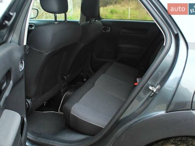 Серый Ситроен C4 Кактус, объемом двигателя 1.56 л и пробегом 208 тыс. км за 9550 $, фото 48 на Automoto.ua