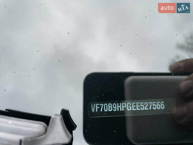 Серый Ситроен C4 Кактус, объемом двигателя 1.6 л и пробегом 2 тыс. км за 9100 $, фото 37 на Automoto.ua