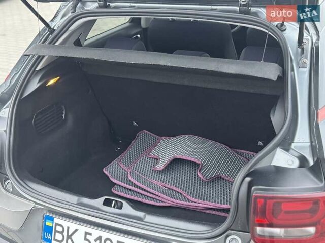 Серый Ситроен C4 Кактус, объемом двигателя 1.2 л и пробегом 157 тыс. км за 9999 $, фото 26 на Automoto.ua