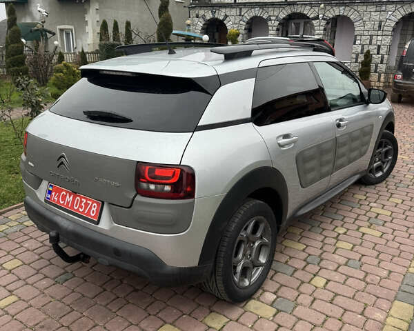 Серый Ситроен C4 Кактус, объемом двигателя 1.6 л и пробегом 220 тыс. км за 8800 $, фото 6 на Automoto.ua