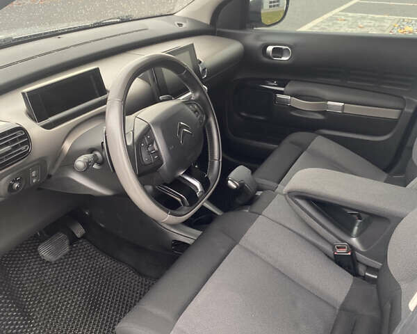 Серый Ситроен C4 Кактус, объемом двигателя 1.6 л и пробегом 155 тыс. км за 10999 $, фото 9 на Automoto.ua