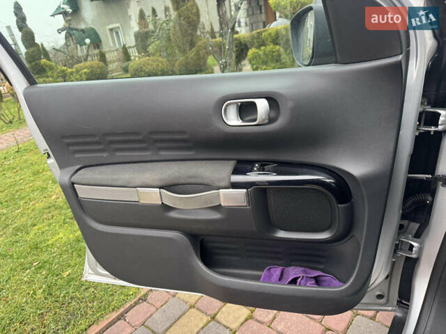 Серый Ситроен C4 Кактус, объемом двигателя 1.6 л и пробегом 220 тыс. км за 8800 $, фото 5 на Automoto.ua