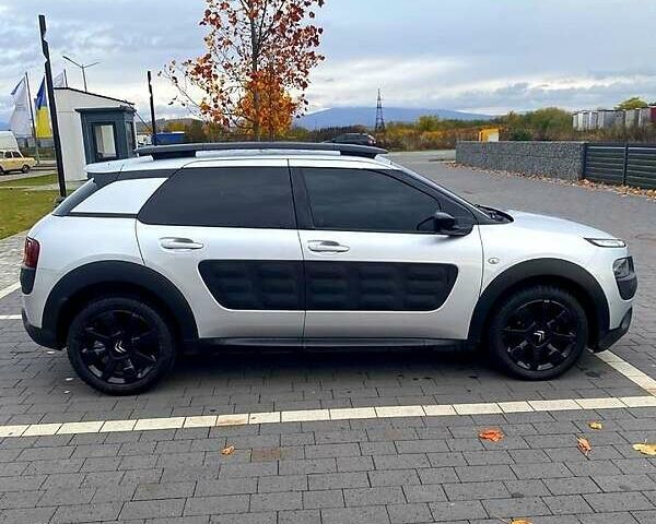 Серый Ситроен C4 Кактус, объемом двигателя 1.6 л и пробегом 161 тыс. км за 11900 $, фото 6 на Automoto.ua