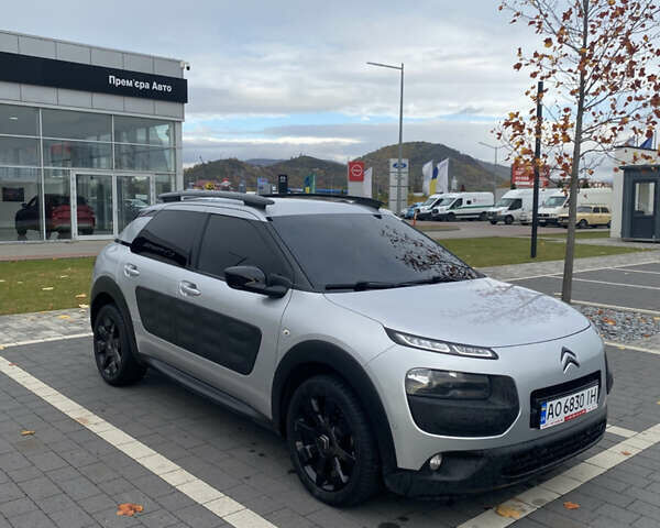 Серый Ситроен C4 Кактус, объемом двигателя 1.6 л и пробегом 155 тыс. км за 10999 $, фото 6 на Automoto.ua