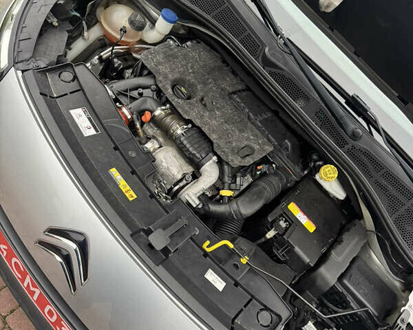 Серый Ситроен C4 Кактус, объемом двигателя 1.6 л и пробегом 220 тыс. км за 8800 $, фото 14 на Automoto.ua