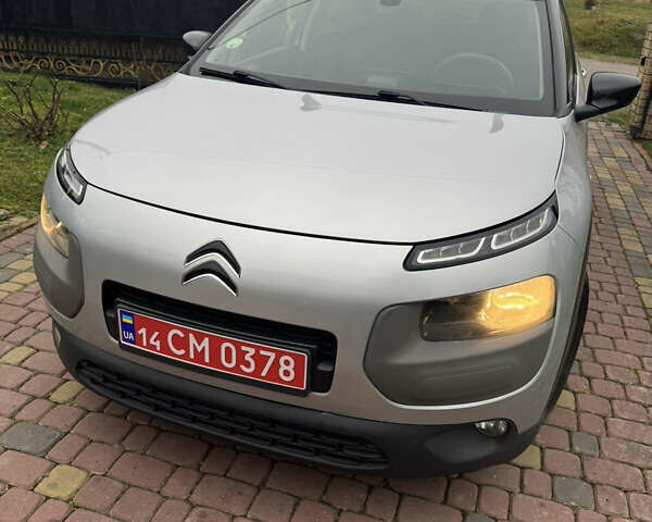 Серый Ситроен C4 Кактус, объемом двигателя 1.6 л и пробегом 220 тыс. км за 8800 $, фото 1 на Automoto.ua