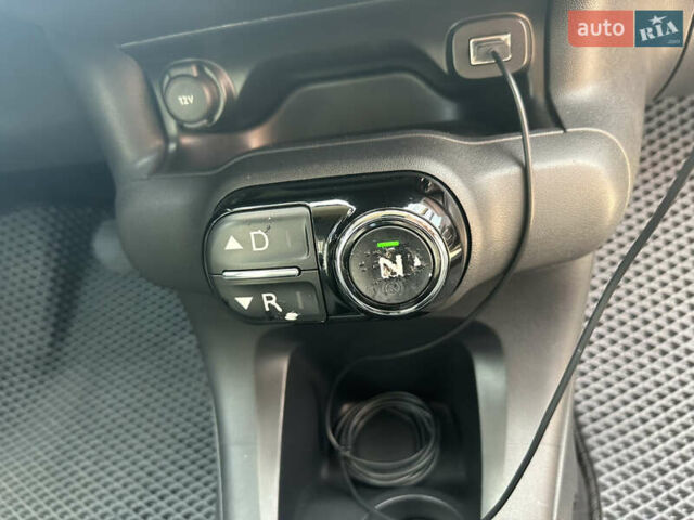 Серый Ситроен C4 Кактус, объемом двигателя 1.56 л и пробегом 231 тыс. км за 11000 $, фото 4 на Automoto.ua