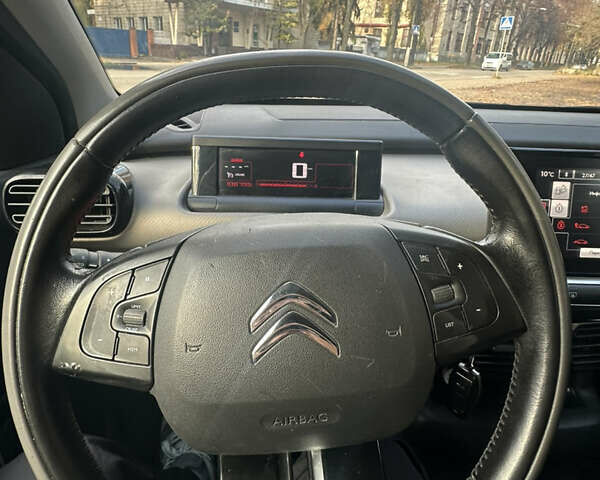 Серый Ситроен C4 Кактус, объемом двигателя 1.56 л и пробегом 109 тыс. км за 10000 $, фото 10 на Automoto.ua