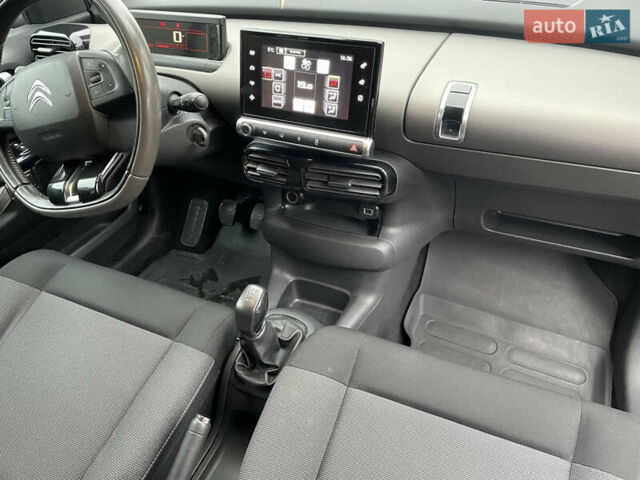 Серый Ситроен C4 Кактус, объемом двигателя 1.2 л и пробегом 140 тыс. км за 8400 $, фото 20 на Automoto.ua