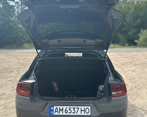 Сірий Сітроен C4 Кактус, об'ємом двигуна 1.56 л та пробігом 226 тис. км за 12500 $, фото 13 на Automoto.ua