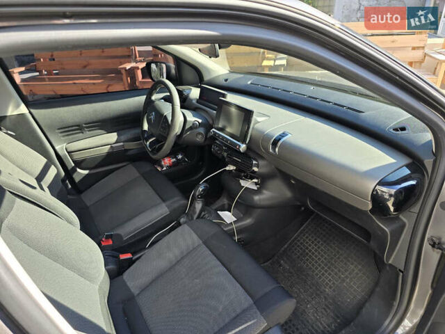 Ситроен C4 Кактус 2017 в Одессе на Automoto.ua Серый Ситроен C4 Кактус, объемом двигателя 1.56 л и пробегом 63 тыс. км за 11000 $, фото 6 на Automoto.ua