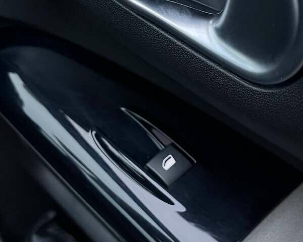 Серый Ситроен C4 Кактус, объемом двигателя 1.5 л и пробегом 187 тыс. км за 14900 $, фото 12 на Automoto.ua