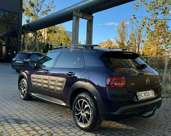 Синий Ситроен C4 Кактус, объемом двигателя 1.56 л и пробегом 120 тыс. км за 11500 $, фото 2 на Automoto.ua