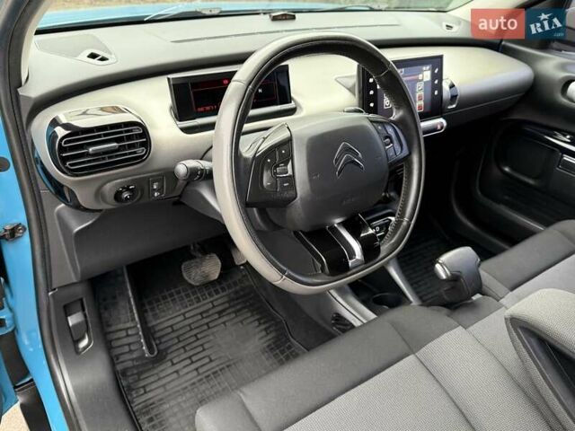 Синий Ситроен C4 Кактус, объемом двигателя 1.2 л и пробегом 67 тыс. км за 11500 $, фото 50 на Automoto.ua