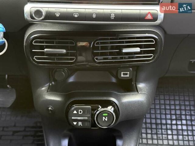 Синий Ситроен C4 Кактус, объемом двигателя 1.2 л и пробегом 67 тыс. км за 11500 $, фото 72 на Automoto.ua