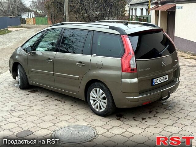 Бежевый Ситроен Ц4 Гранд Пикассо, объемом двигателя 1.6 л и пробегом 260 тыс. км за 5000 $, фото 6 на Automoto.ua