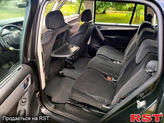 Черный Ситроен Ц4 Гранд Пикассо, объемом двигателя 1.6 л и пробегом 300 тыс. км за 4999 $, фото 8 на Automoto.ua