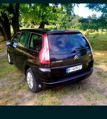 Чорний Сітроен Ц4 Гранд Пікассо, об'ємом двигуна 2 л та пробігом 350 тис. км за 4700 $, фото 4 на Automoto.ua