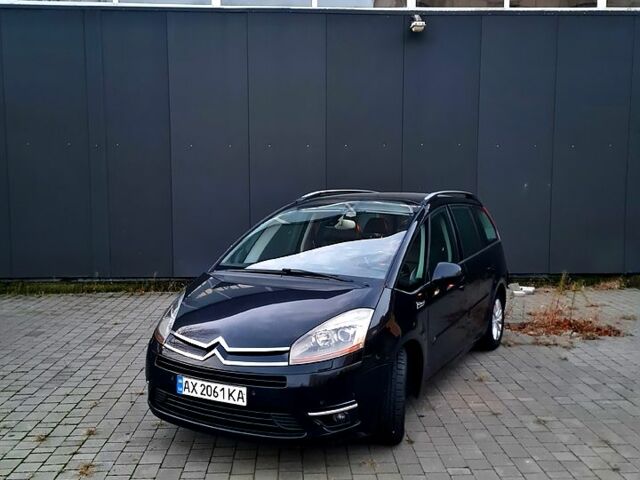Черный Ситроен Ц4 Гранд Пикассо, объемом двигателя 1.6 л и пробегом 293 тыс. км за 4750 $, фото 1 на Automoto.ua