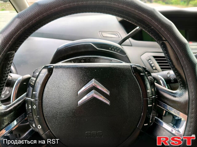 Чорний Сітроен Ц4 Гранд Пікассо, об'ємом двигуна 1.6 л та пробігом 259 тис. км за 7500 $, фото 10 на Automoto.ua