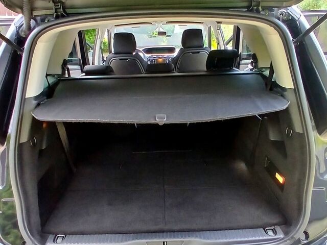 Чорний Сітроен Ц4 Гранд Пікассо, об'ємом двигуна 1.6 л та пробігом 224 тис. км за 9900 $, фото 13 на Automoto.ua