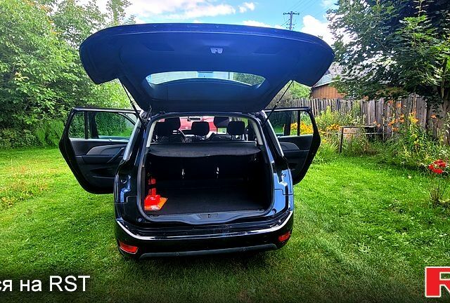 Черный Ситроен Ц4 Гранд Пикассо, объемом двигателя 2 л и пробегом 281 тыс. км за 11500 $, фото 6 на Automoto.ua