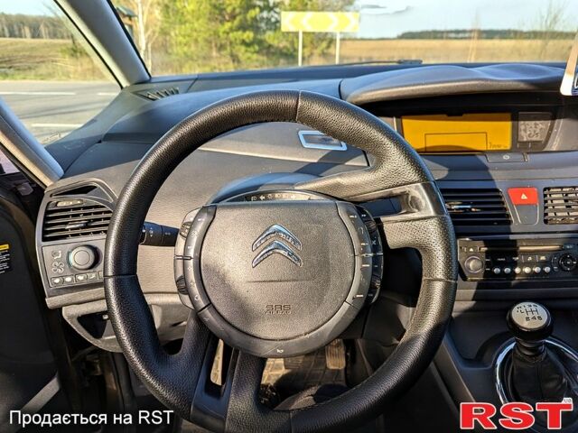 Ситроен Ц4 Гранд Пикассо 2011 в Житомире на Automoto.ua Коричневый Ситроен Ц4 Гранд Пикассо, объемом двигателя 1.6 л и пробегом 251 тыс. км за 7200 $, фото 6 на Automoto.ua