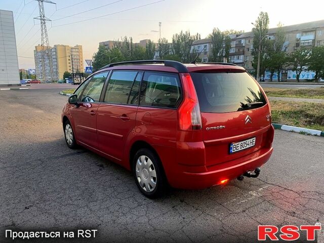 Красный Ситроен Ц4 Гранд Пикассо, объемом двигателя 1.6 л и пробегом 230 тыс. км за 6950 $, фото 4 на Automoto.ua