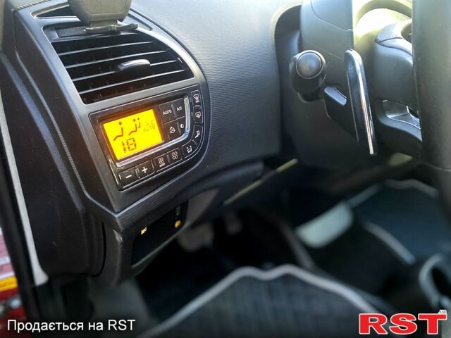 Красный Ситроен Ц4 Гранд Пикассо, объемом двигателя 1.6 л и пробегом 230 тыс. км за 6950 $, фото 9 на Automoto.ua