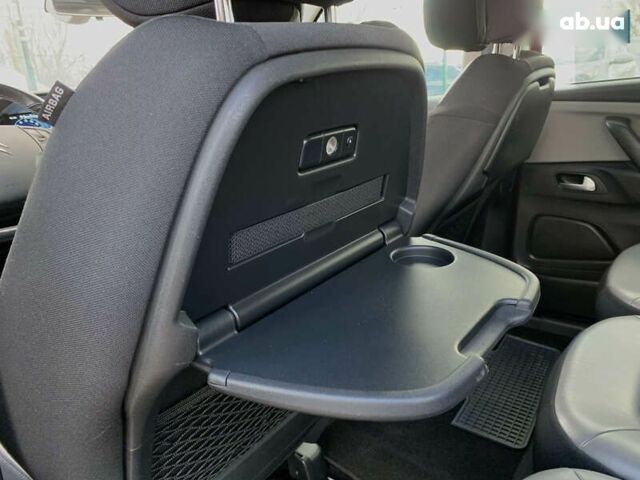 Ситроен Ц4 Гранд Пикассо, объемом двигателя 1.6 л и пробегом 91 тыс. км за 12899 $, фото 28 на Automoto.ua