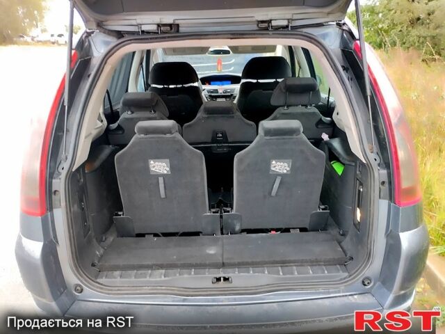 Серый Ситроен Ц4 Гранд Пикассо, объемом двигателя 2 л и пробегом 300 тыс. км за 4950 $, фото 7 на Automoto.ua