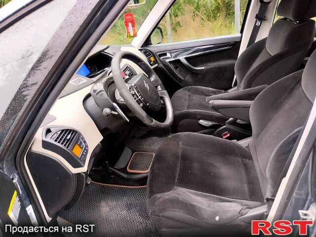 Серый Ситроен Ц4 Гранд Пикассо, объемом двигателя 2 л и пробегом 300 тыс. км за 4950 $, фото 9 на Automoto.ua