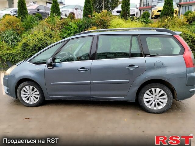 Серый Ситроен Ц4 Гранд Пикассо, объемом двигателя 2 л и пробегом 300 тыс. км за 4950 $, фото 2 на Automoto.ua