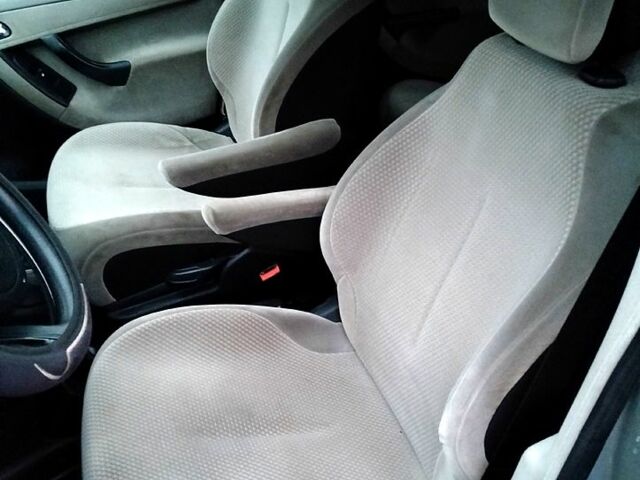 Серый Ситроен Ц4 Гранд Пикассо, объемом двигателя 1.6 л и пробегом 308 тыс. км за 4500 $, фото 7 на Automoto.ua