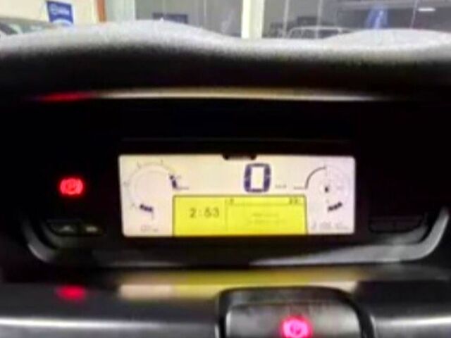 Серый Ситроен Ц4 Гранд Пикассо, объемом двигателя 18 л и пробегом 240 тыс. км за 5997 $, фото 2 на Automoto.ua
