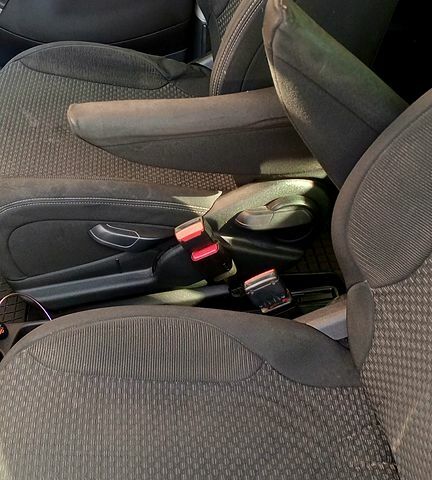 Серый Ситроен Ц4 Гранд Пикассо, объемом двигателя 2 л и пробегом 271 тыс. км за 5999 $, фото 8 на Automoto.ua